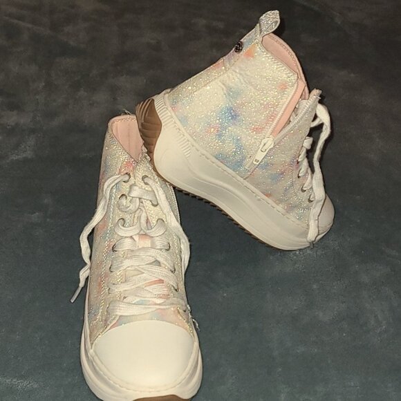 Basically NEW Girl's Madden NYC high-cut rugged fashion sneakers  Size 4 - Picture 3 of 7